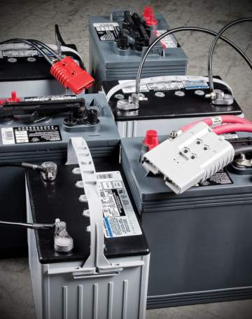 10Cal_Batteries_FNL-1-809x1024 Pièces détachées d’origine CLARK et pièces détachées toutes marques